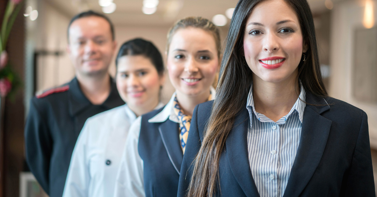 uniformes de hoteleria